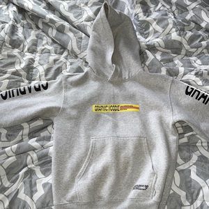 Aritizia TNA Grey Graphic Hoodie XS
